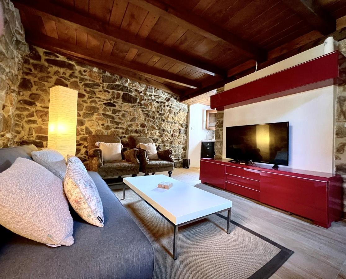 Apartamentos Rurales El Lleron Caso 外观 照片