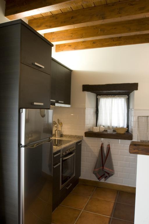 Apartamentos Rurales El Lleron Caso 外观 照片