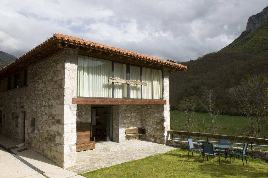 Apartamentos Rurales El Lleron Caso 外观 照片